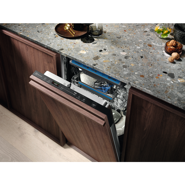 Electrolux - Vgradni pomivalni stroj - EEM43200L