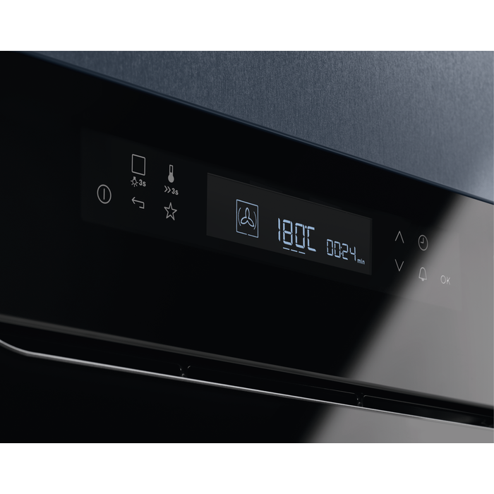 Electrolux - Pirolitična pečica - EOE7P31Z
