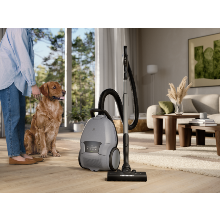 Electrolux - Sesalnik - EB81A3UG
