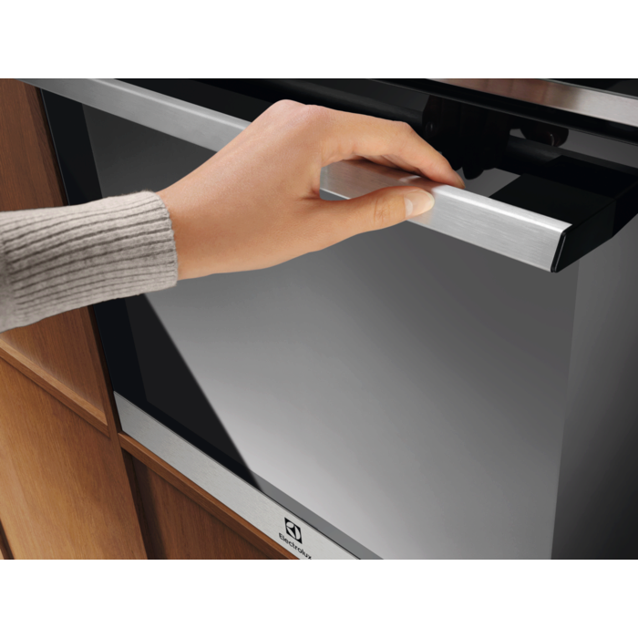 Electrolux - Pečica - LOE8P39X