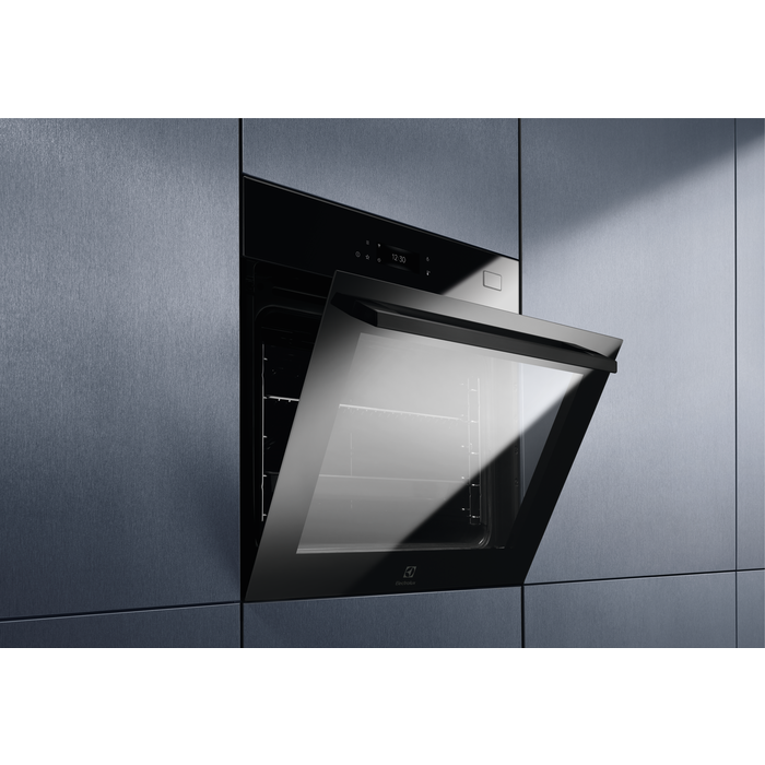 Electrolux - Pečica - EOB8S39WZ