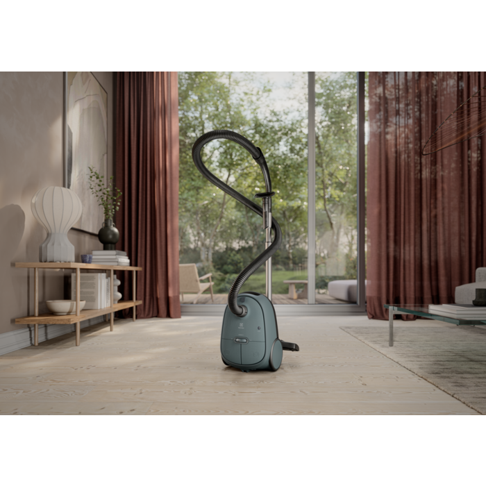 Electrolux - Sesalnik - EB61C1OG